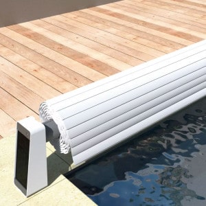 Volet hors-sol automatique à énergie solaire pour piscine Bellasun