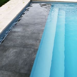 Dalles pour caillebotis de volet piscine en Grès Cérame