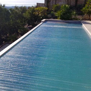 Volet piscine caillebotis immergé automatique Subwater total