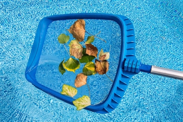 Conseils pour apprendre comment nettoyer facilement votre piscine