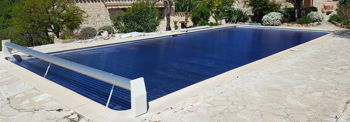 Volet roulant pour piscine Silver Roll avec lames polycarbonate