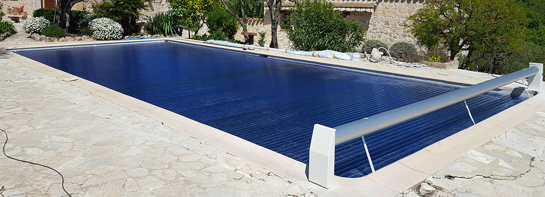 Volet automatique hors-sol pour piscine avec lames polycarbonate