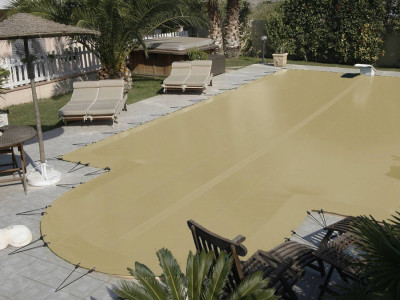 Hivernage des piscines : comment hiverner le bassin ?